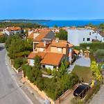 Villa Natalia With Private Pool Near The Sea
